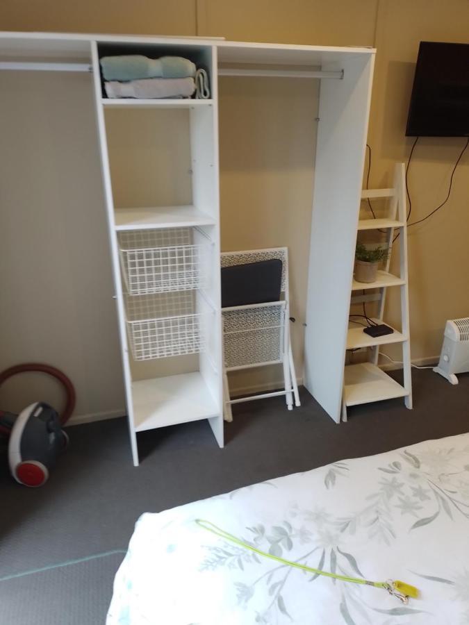 Best Budget Bed And Ensuite - Private Access Close To Beach Waihi Esterno foto